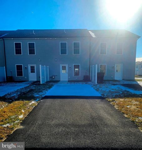 205 FAIRFAX LN, Dover, DE 19901