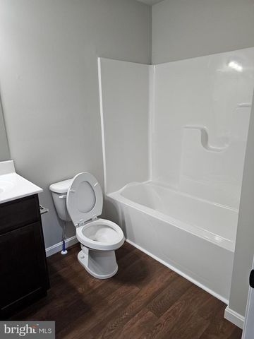 205 FAIRFAX LN, Dover, DE 19901