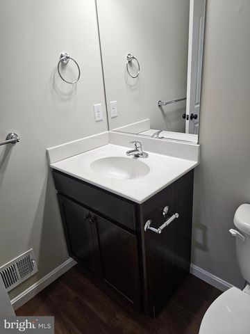 205 FAIRFAX LN, Dover, DE 19901