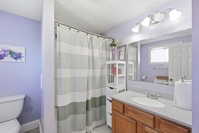26 Paderewski Street, Chicopee, MA 01013