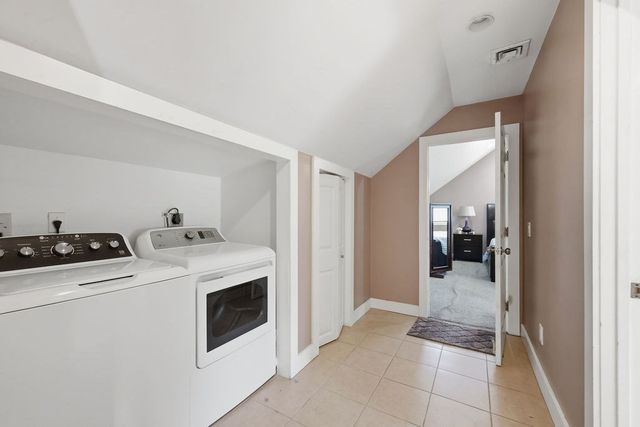 26 Paderewski Street, Chicopee, MA 01013