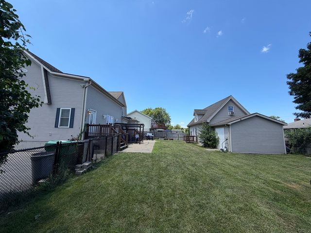 26 Paderewski Street, Chicopee, MA 01013