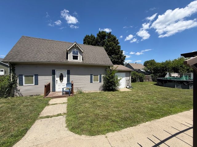 26 Paderewski Street, Chicopee, MA 01013