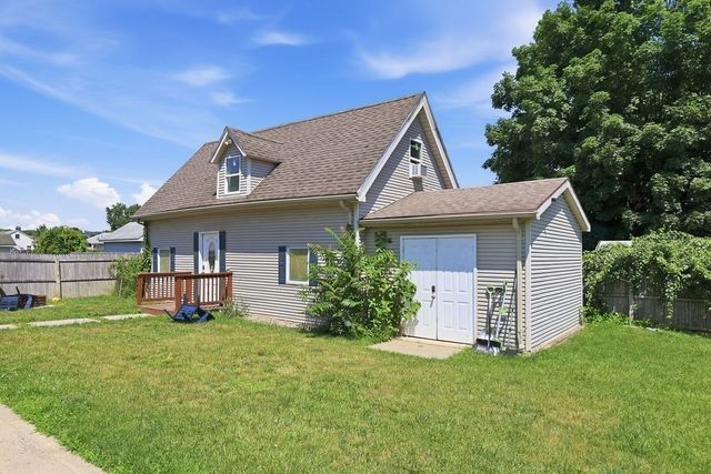 26 Paderewski Street, Chicopee, MA 01013