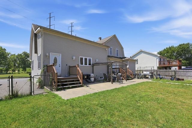 26 Paderewski Street, Chicopee, MA 01013
