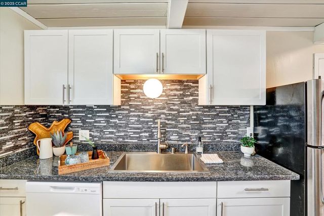 137 Diablo Ct, Pleasant Hill, CA 94523