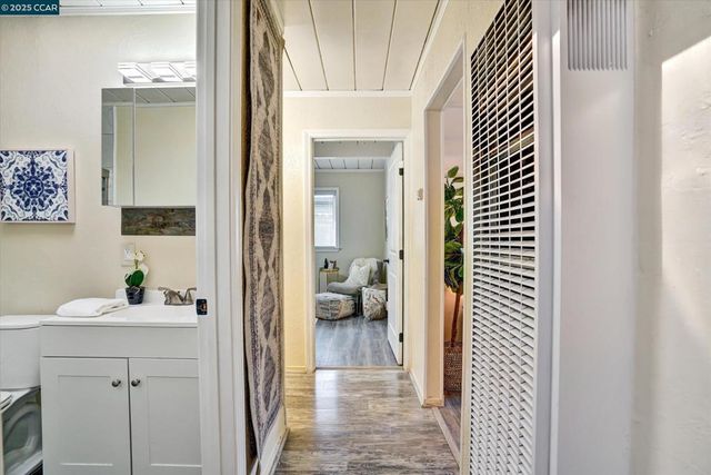 137 Diablo Ct, Pleasant Hill, CA 94523