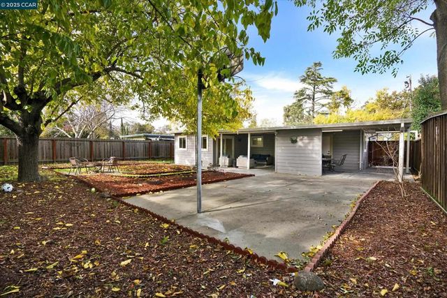 137 Diablo Ct, Pleasant Hill, CA 94523