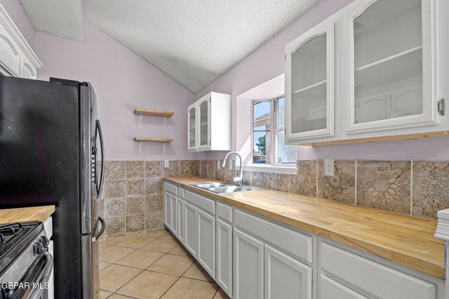 1716 WOOD QUAIL Way, El Paso, TX 79936