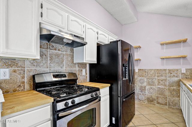 1716 WOOD QUAIL Way, El Paso, TX 79936