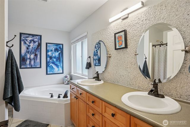 9516 173rd Street Ct E, Puyallup, WA 98375