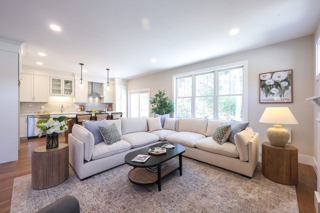 37 Thomas Mann Circle 23, Norfolk, MA 02056