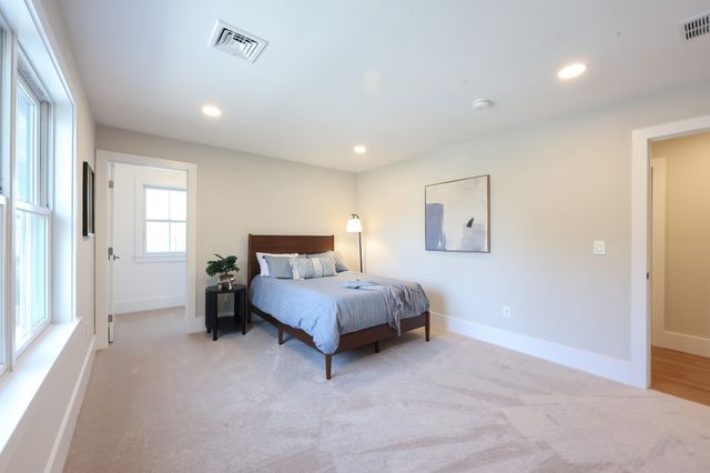 37 Thomas Mann Circle 23, Norfolk, MA 02056