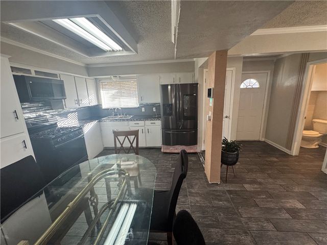 5734 Tanglewood Dr, Corpus Christi, TX 78412