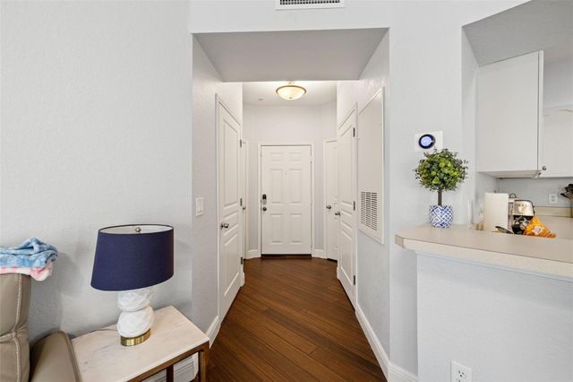 5125 PALM SPRINGS BOULEVARD 13104, Tampa, FL 33647