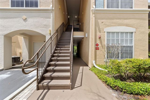 5125 PALM SPRINGS BOULEVARD 13104, Tampa, FL 33647