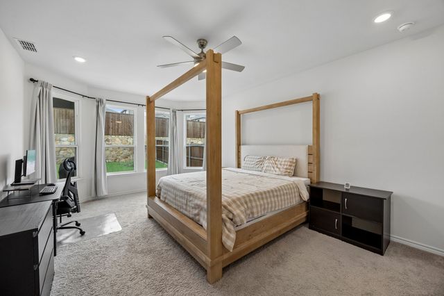 984 Brock Drive, Aubrey, TX 76227