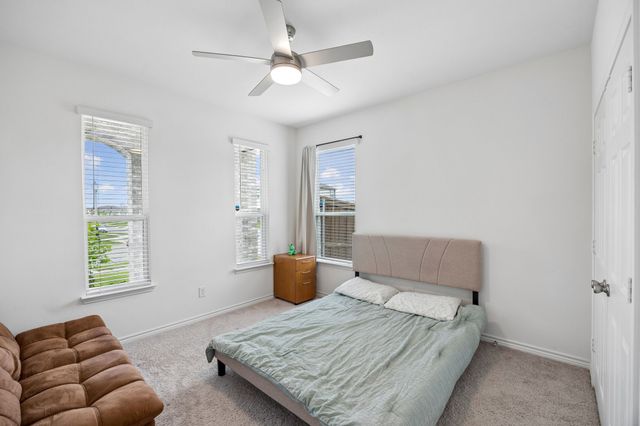 984 Brock Drive, Aubrey, TX 76227