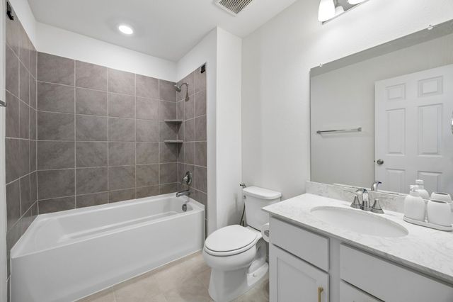984 Brock Drive, Aubrey, TX 76227