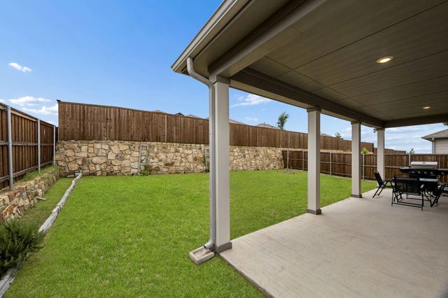 984 Brock Drive, Aubrey, TX 76227