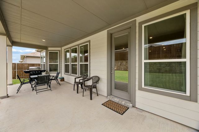 984 Brock Drive, Aubrey, TX 76227