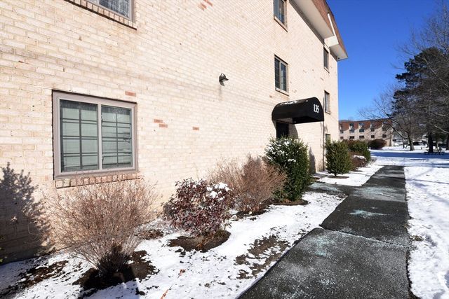 135 Grove Street 133, Rockland, MA 02370