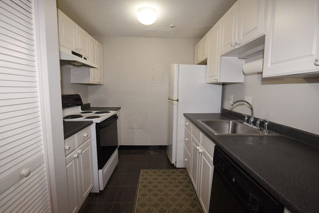 135 Grove Street 133, Rockland, MA 02370