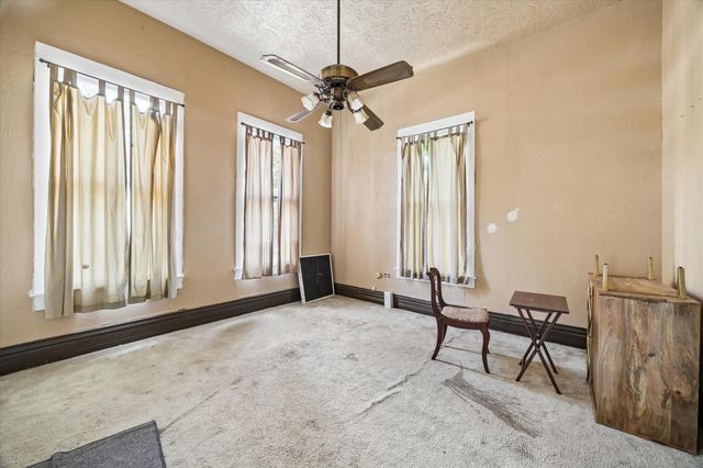 1609 Fulton Street, Houston, TX 77009