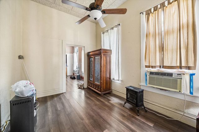 1609 Fulton Street, Houston, TX 77009