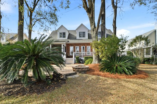1640 Sewee Fort Road, Mount Pleasant, SC 29466