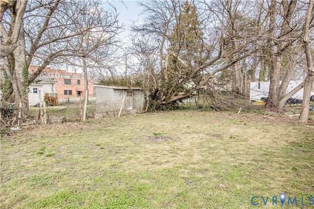 1341 Hinton St, Petersburg, VA 23803