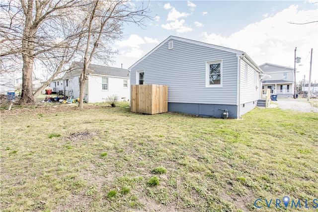 1341 Hinton St, Petersburg, VA 23803