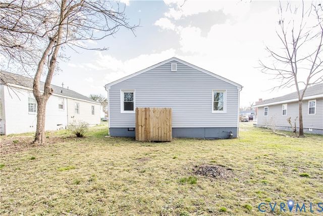 1341 Hinton St, Petersburg, VA 23803