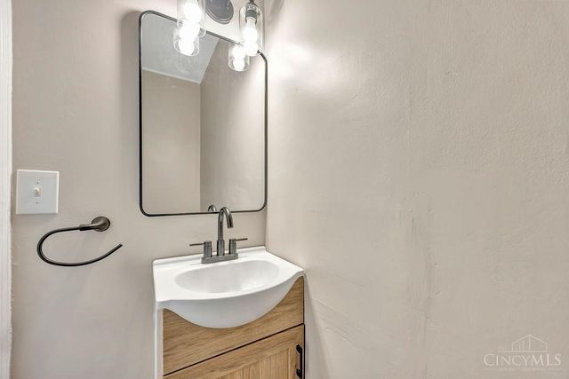 704 Liberty Avenue, Hamilton, OH 45013