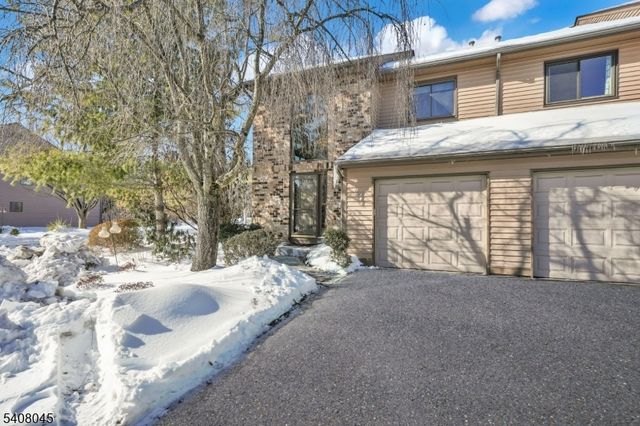 175 Castle Ridge Dr, East Hanover Twp., NJ 07936