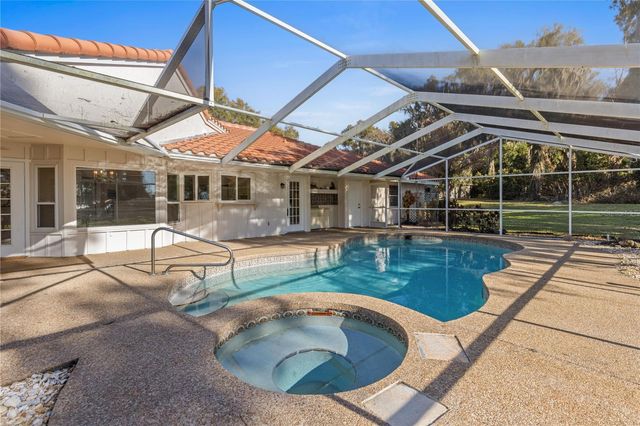 6136 DORA DRIVE, Mount Dora, FL 32757