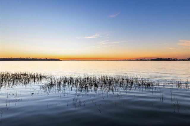 6136 DORA DRIVE, Mount Dora, FL 32757