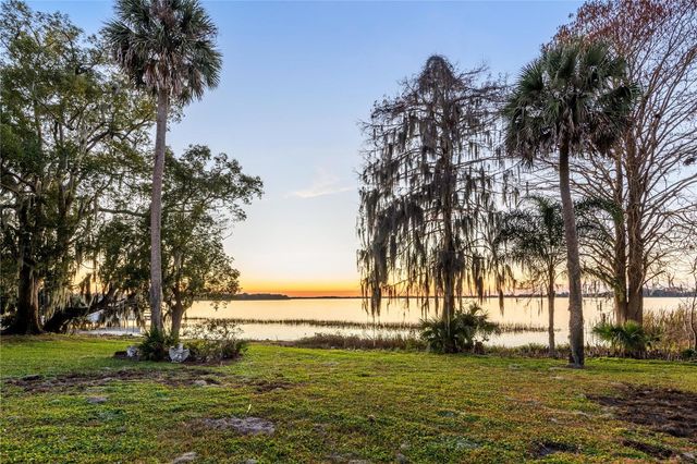 6136 DORA DRIVE, Mount Dora, FL 32757