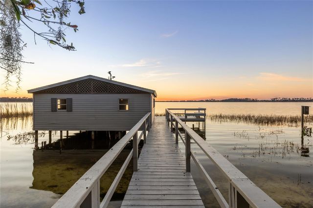 6136 DORA DRIVE, Mount Dora, FL 32757