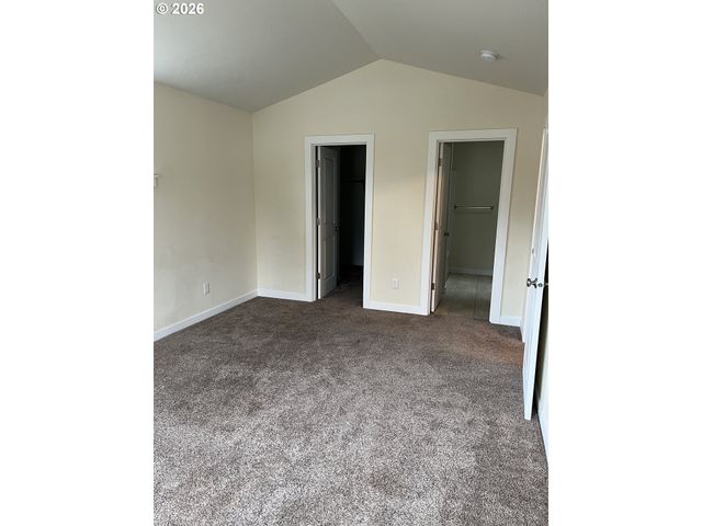 3223 Se 122ND Ave, Portland, OR 97236
