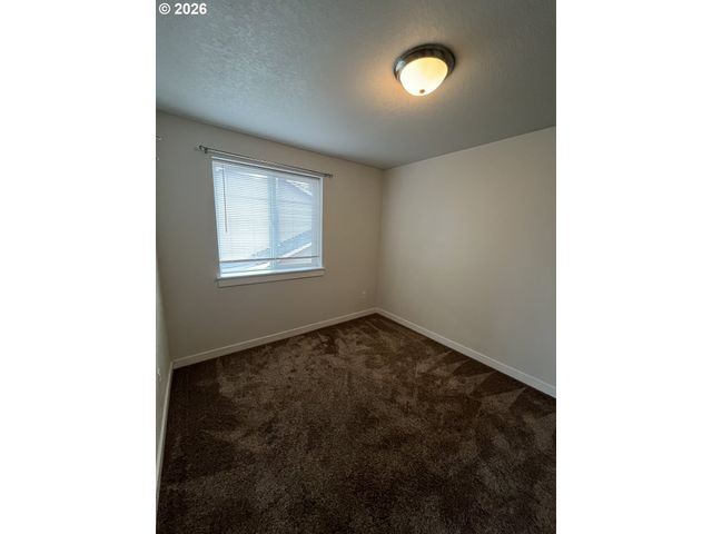 3223 Se 122ND Ave, Portland, OR 97236