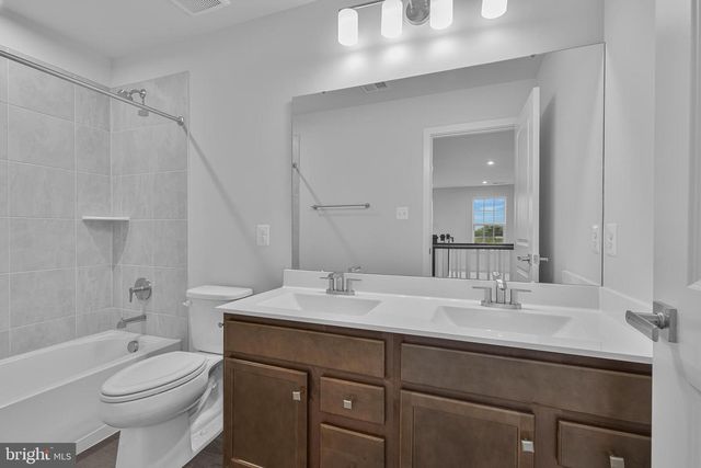 1827 SHANNON DRIVE SOUTH, Greencastle, PA 17225