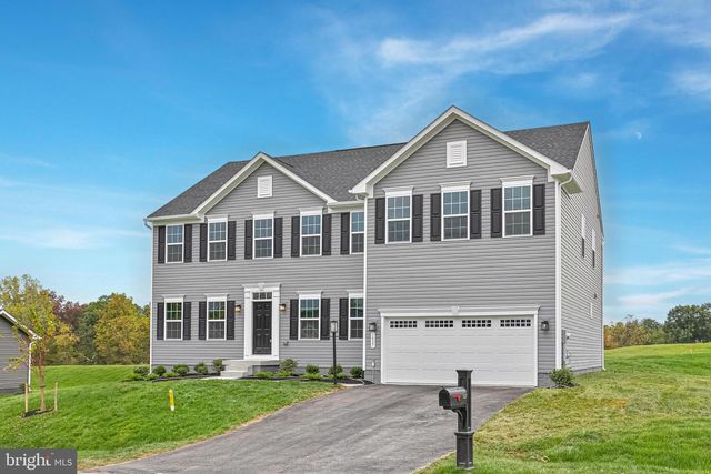1827 SHANNON DRIVE SOUTH, Greencastle, PA 17225