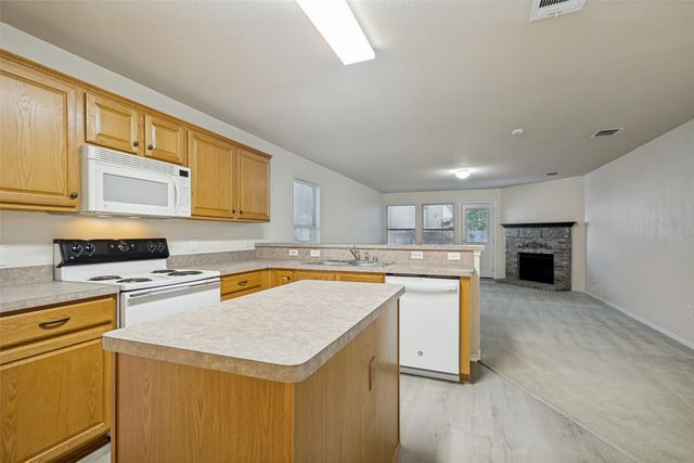 2228 Overlook Lane, Denton, TX 76207