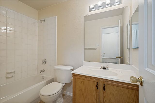 2228 Overlook Lane, Denton, TX 76207