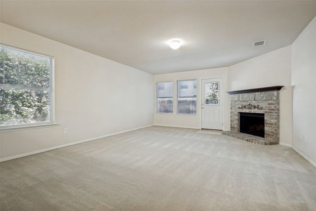 2228 Overlook Lane, Denton, TX 76207