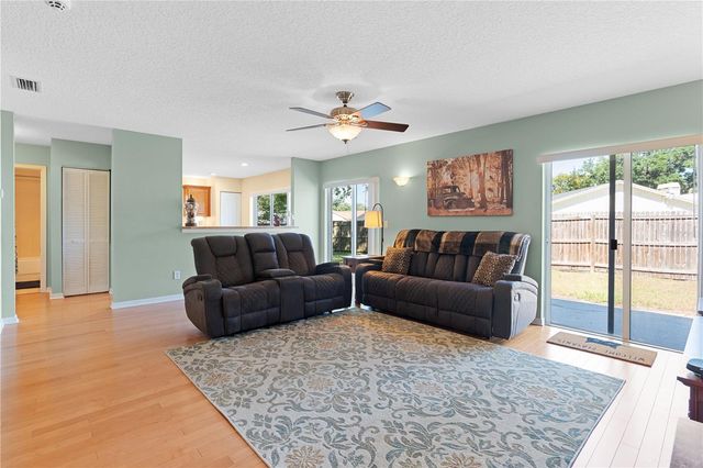 802 SMITH BAY DRIVE, Brandon, FL 33510