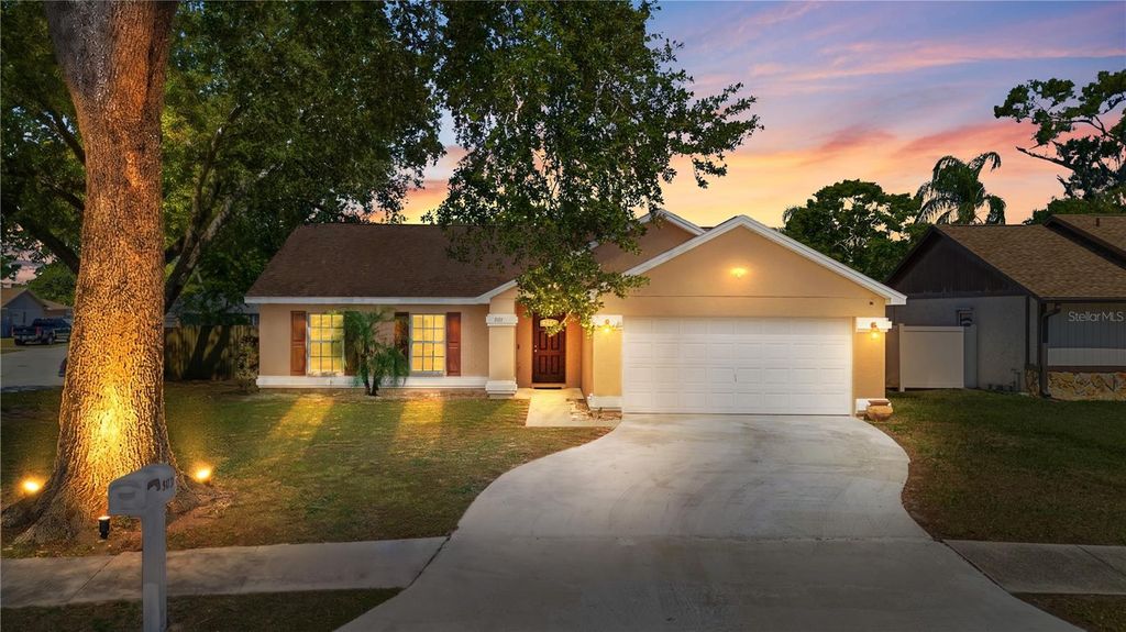 802 SMITH BAY DRIVE, Brandon, FL 33510