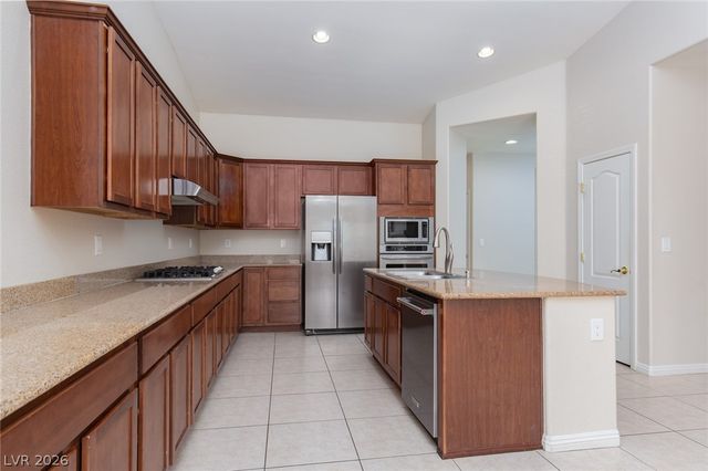 8233 Preppy Fox Avenue, Las Vegas, NV 89131