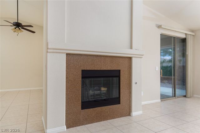 8233 Preppy Fox Avenue, Las Vegas, NV 89131